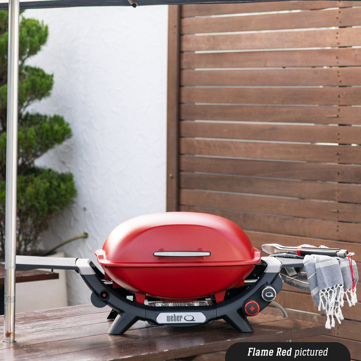 NEW Weber Q2600N+ Flame Red